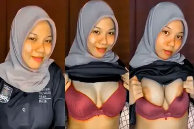 Bokep Indo Maya Alissa Hijab Bra Merah poster